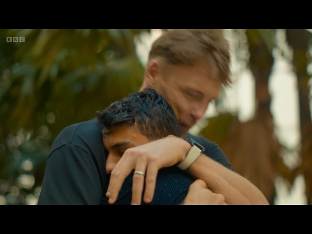 KDCunliffe's tweet image. Freddie Flintoff.

Take a bow. 

👏👏👏

#freddieflintoffsfieldofdreams #FieldOfDreams #freddieflintoff #bbcsport #bbccricket #andrewflintoff #flintoff #bbc