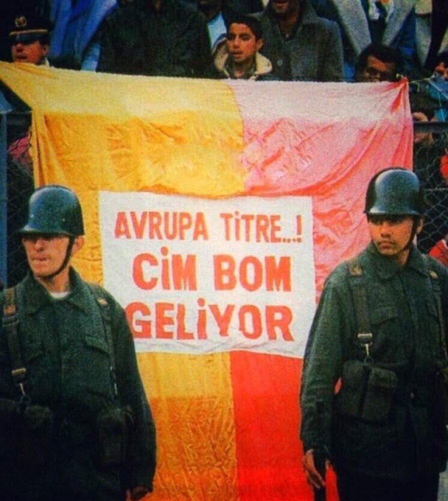 didiergala's tweet photo. bugün günlerden Galatasaray https://t.co/Okiy1CCrPk