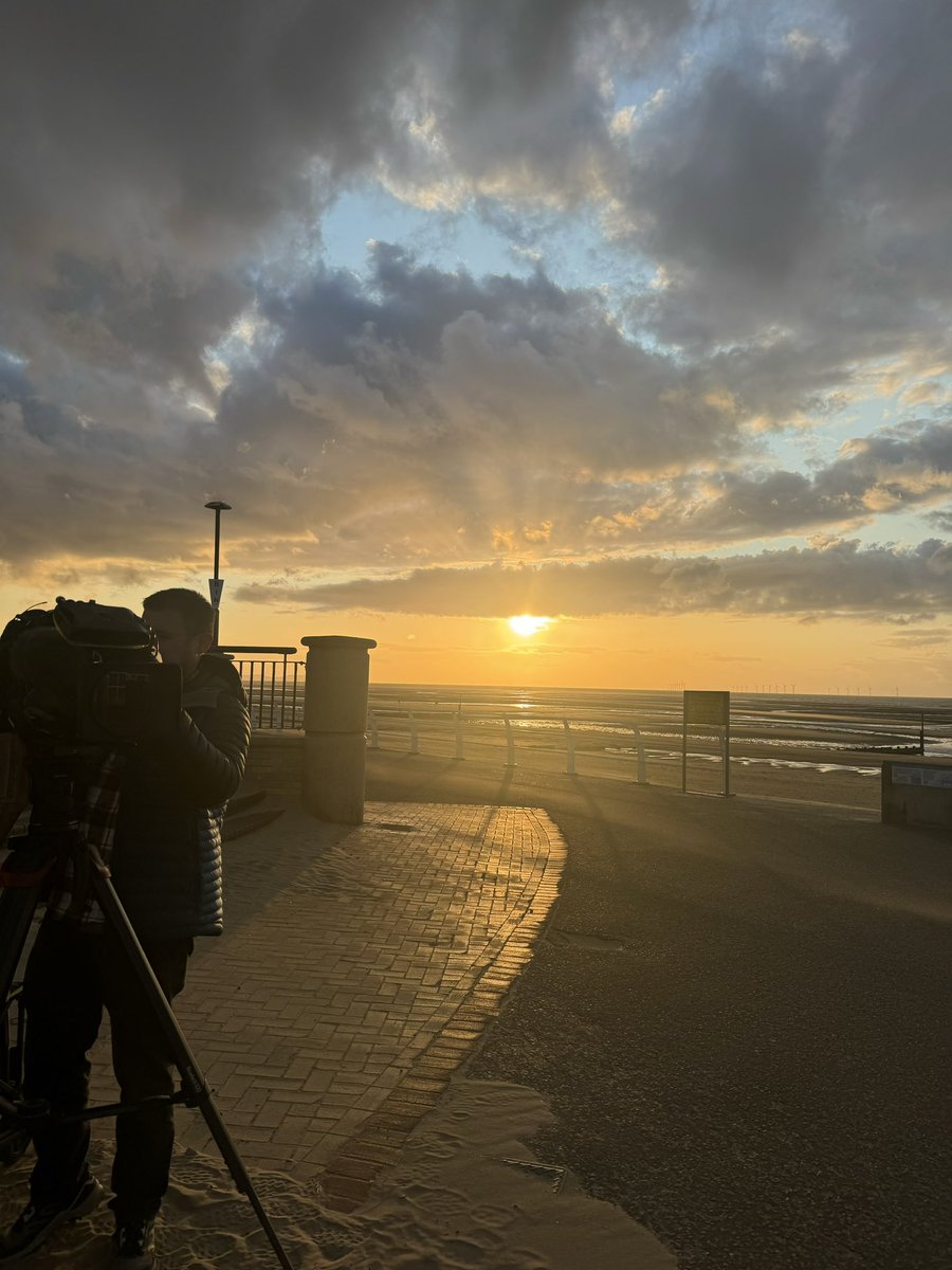 Ruth Roberts (@_rutheroberts) on Twitter photo Yn fyw o’r Rhyl heno yn trafod effaith costau byw ar bobl sy’n trefnu gwyliau Haf yng Nghymru
Bron i 2 ymhob 3 o ymwelwyr yn dweud bod costau cynyddol yn cael effaith ar eu patrymau gwario <a href="/croesocymru/">Croeso Cymru 🏴</a> Yn fyw o’r Rhyl heno yn trafod effaith costau byw ar bobl sy’n trefnu gwyliau Haf yng Nghymru
Bron i 2 ymhob 3 o ymwelwyr yn dweud bod costau cynyddol yn cael effaith ar eu patrymau gwario <a href="/croesocymru/">Croeso Cymru 🏴</a>