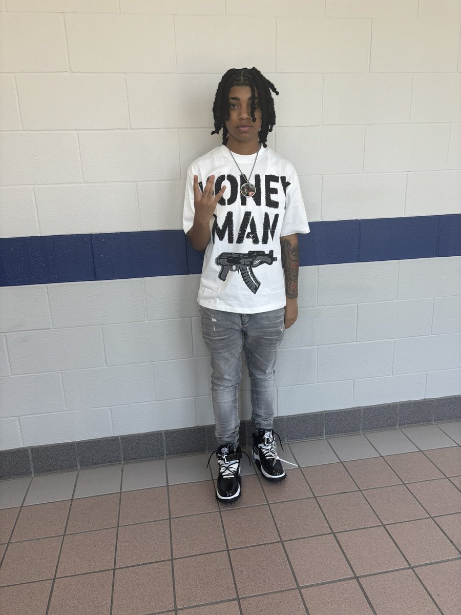 sosriah7's tweet image. #lastfirstday