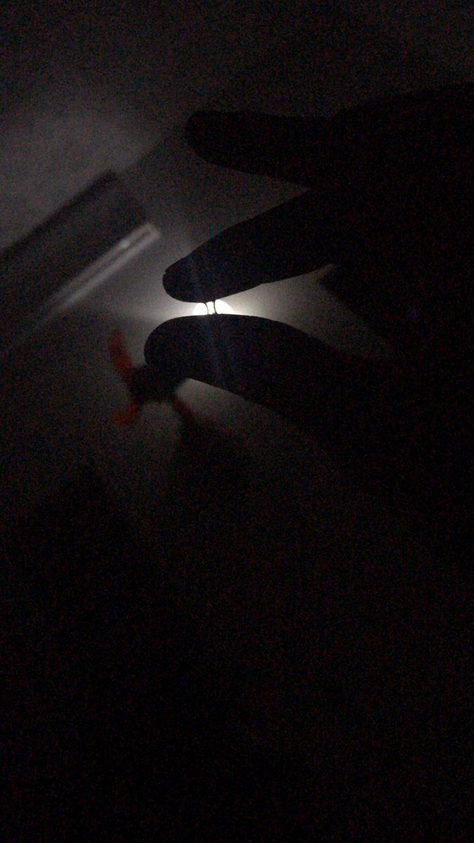 4h sáng 🐧 chưa chịu ngủ :(((