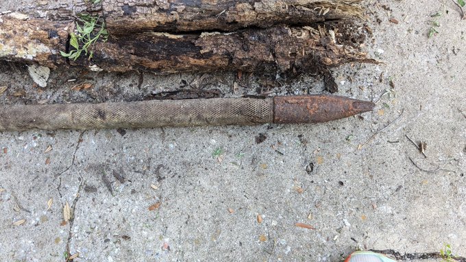 Look what I dug up in my backyard https://t.co/kEq90dCXZ0<a href="/tag/legs"class="tags"><span>#legs</span></a><a href="/tag/stockings"class="tags"><span>#stockings</span></a>