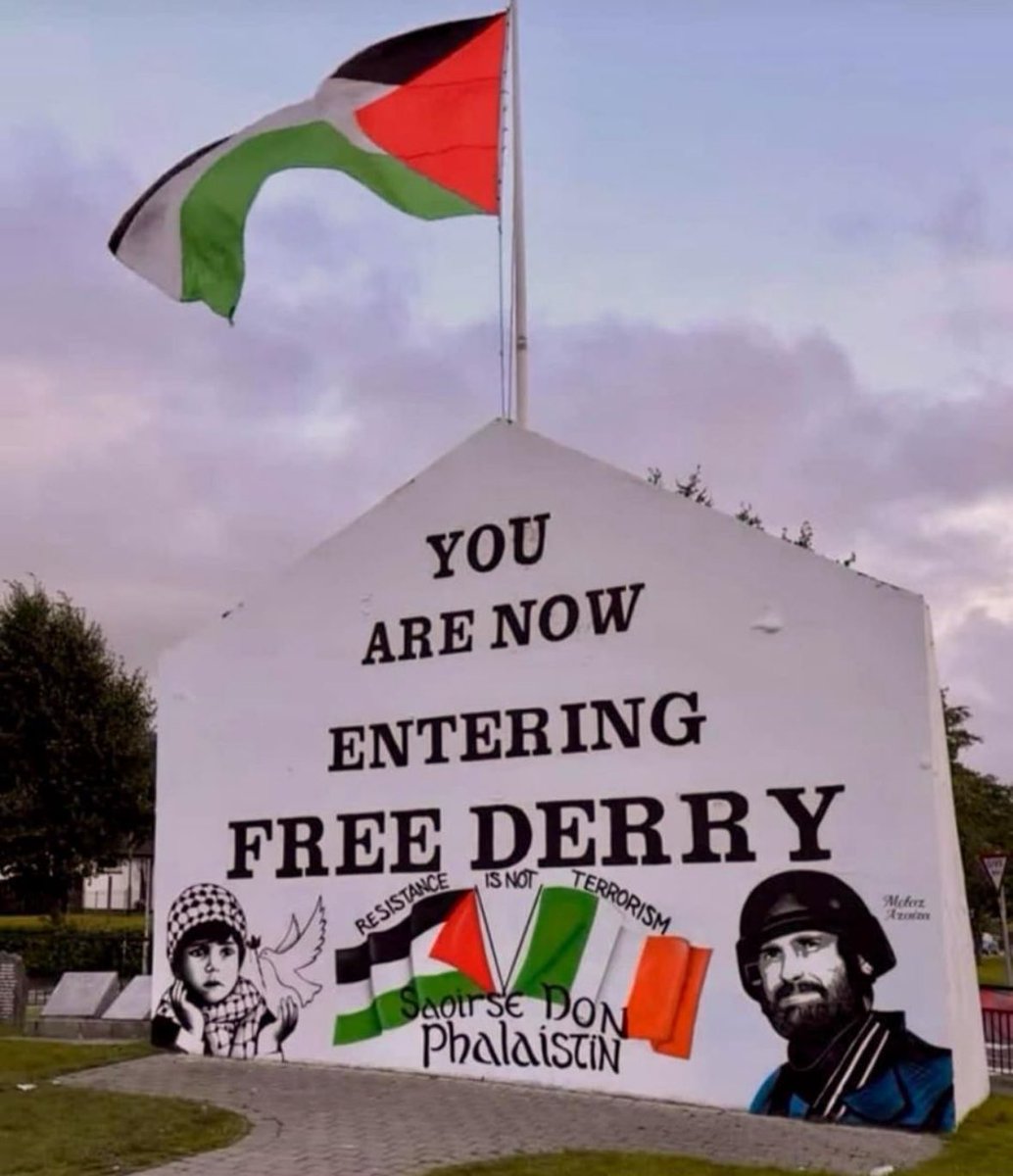 KNEECAPCEOL's tweet image. Derry tonight 🇵🇸

Resistance is not terrorism - long live the resistance ✊🏼