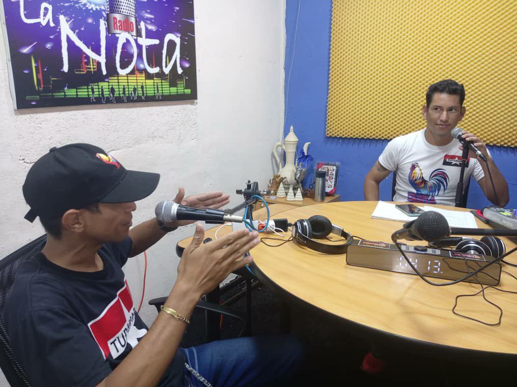 TupamaroMRT_'s tweet photo. Desde el Edo. @YaracuyMRT2 el camarada @kilverAparicioB Secretario Nacional de la Juventud, participó en el programa "Ejemplo de Lucha" conducido por nuestra militancia y trasmitido por Radio La Nota 107.3FM donde detalló nuestro accionar rebelde a nivel nacional.

@NicolasMaduro https://t.co/sCFZbAtDq4