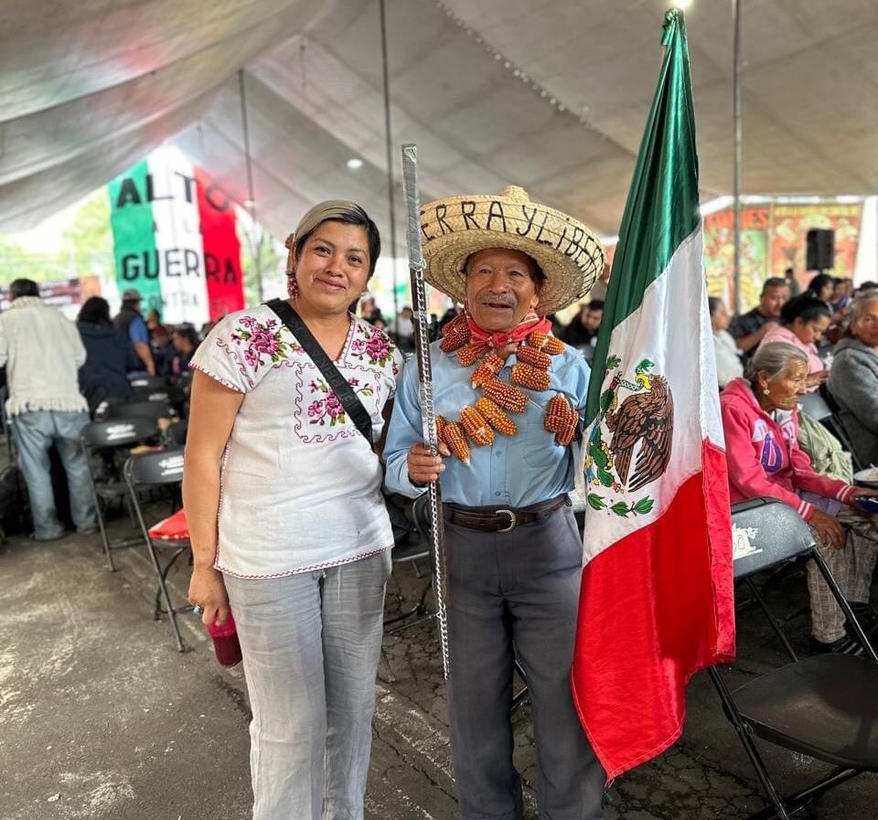 VIM_Media's tweet photo. The Supreme Indigenous Council of Michoacán attend the National Assembly for Water, Life &amp; Territory in Mexico City. They state, “We need to leave a better future for new generations. Fight for those who can’t fight.” 💜💙💛💚🧵1/2 @PavelUlianov #CSIM #ANAVI https://t.co/IpsAtBGTJ1