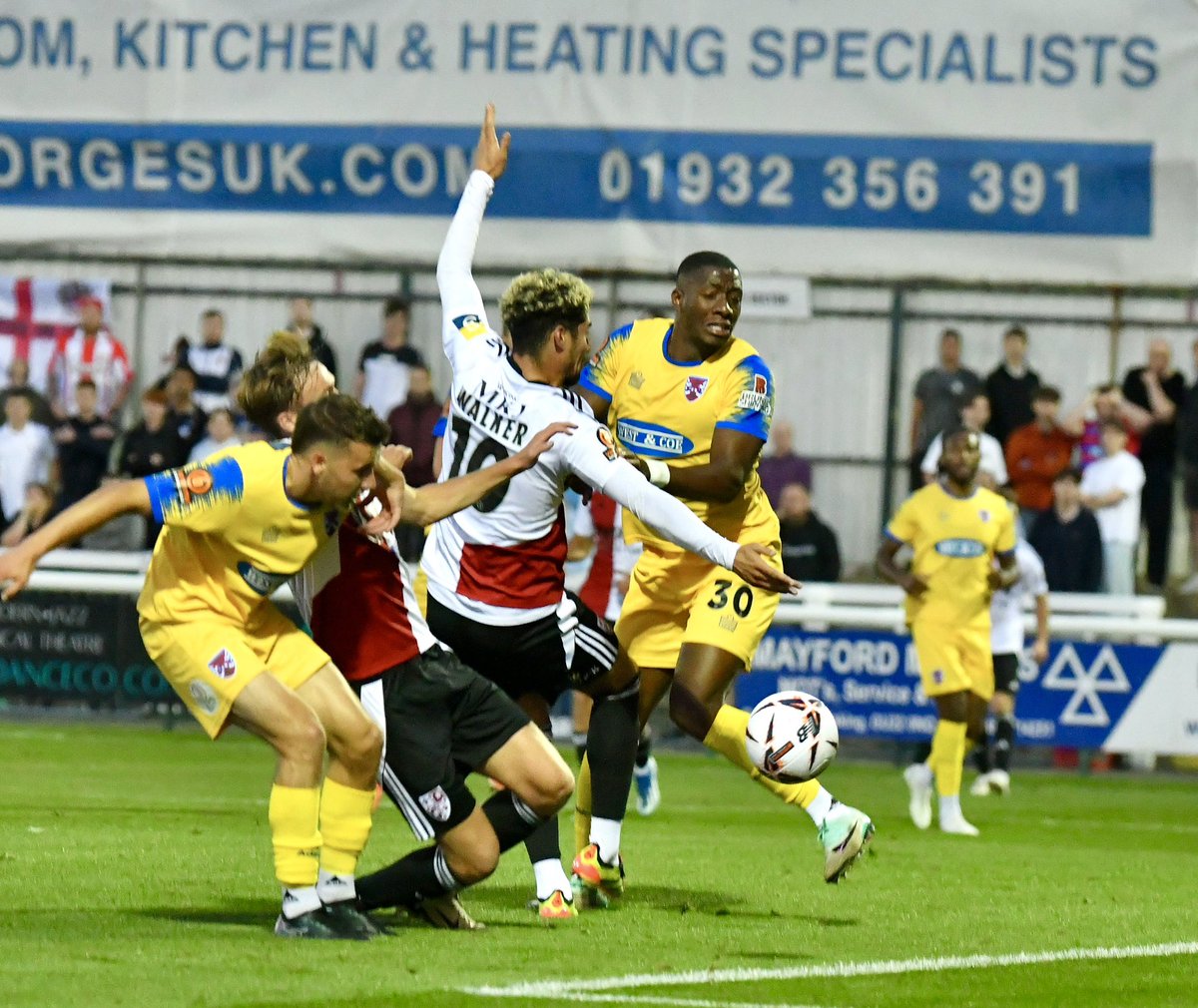 davidholmes54's tweet photo. Three precious points. Full set of pics tomorrow. @wokingfc https://t.co/3fOB9QT8sp