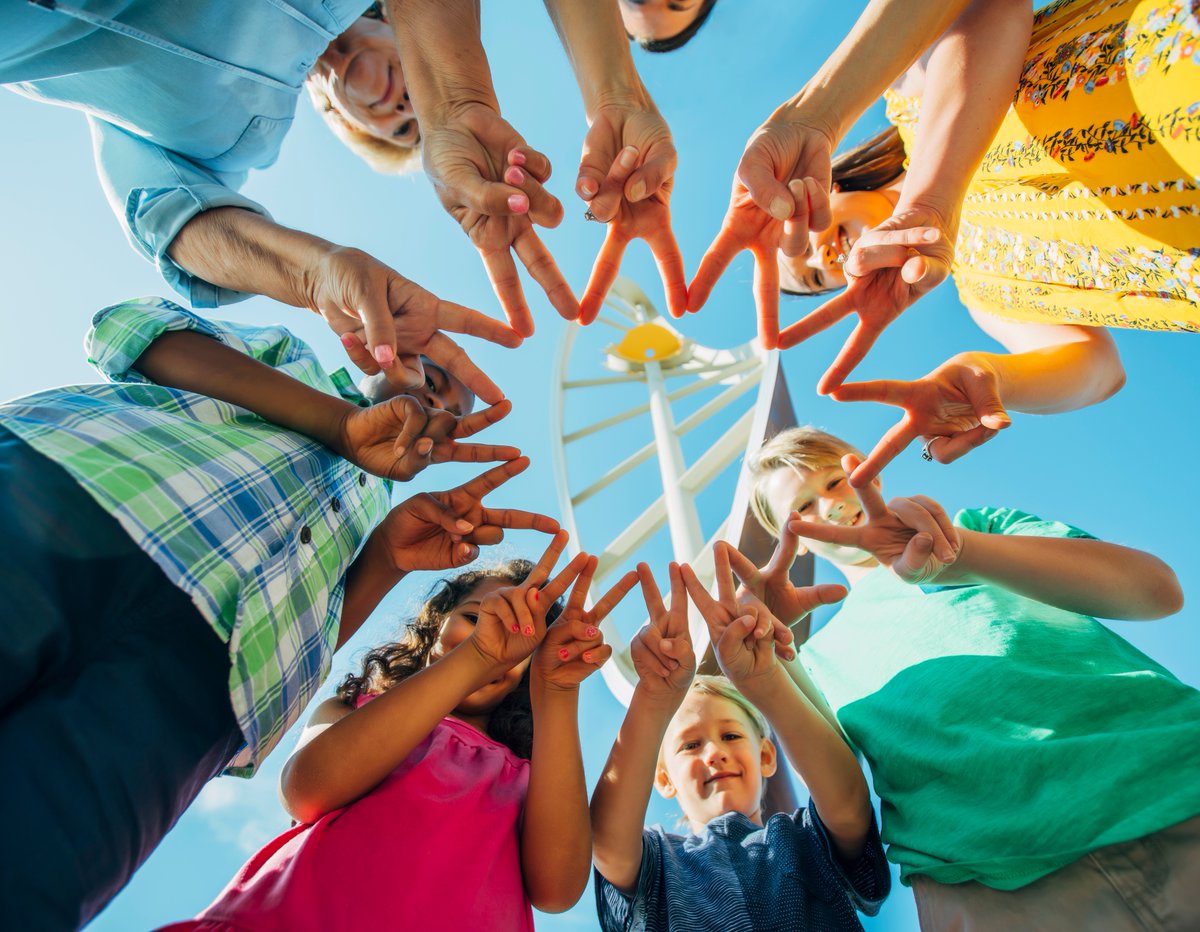 With room for 1,000 of your closest friends, our amphitheater is close to Houston and is the perfect venue for concerts, movies under the stars, plus seasonal and celestial events with a shimmering lake as a natural backdrop.

Learn more: bit.ly/twitter-meri