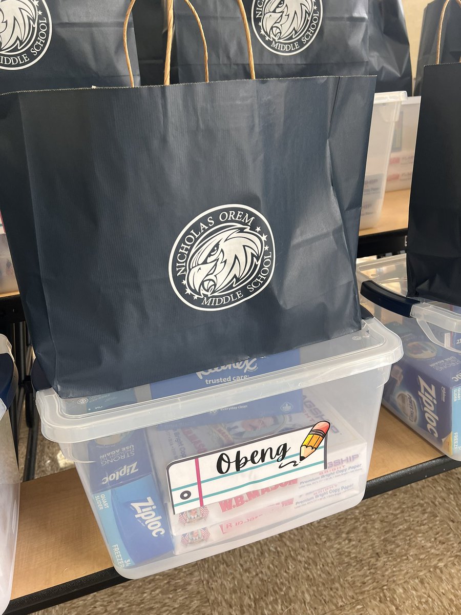 MonroePrincipal's tweet photo. What do teachers love… goodies for their classrooms, they’re  like kids in a candy shop.🤣🤣@orem_ms #inspireinfluenceimpact https://t.co/hQn5b6vQTk