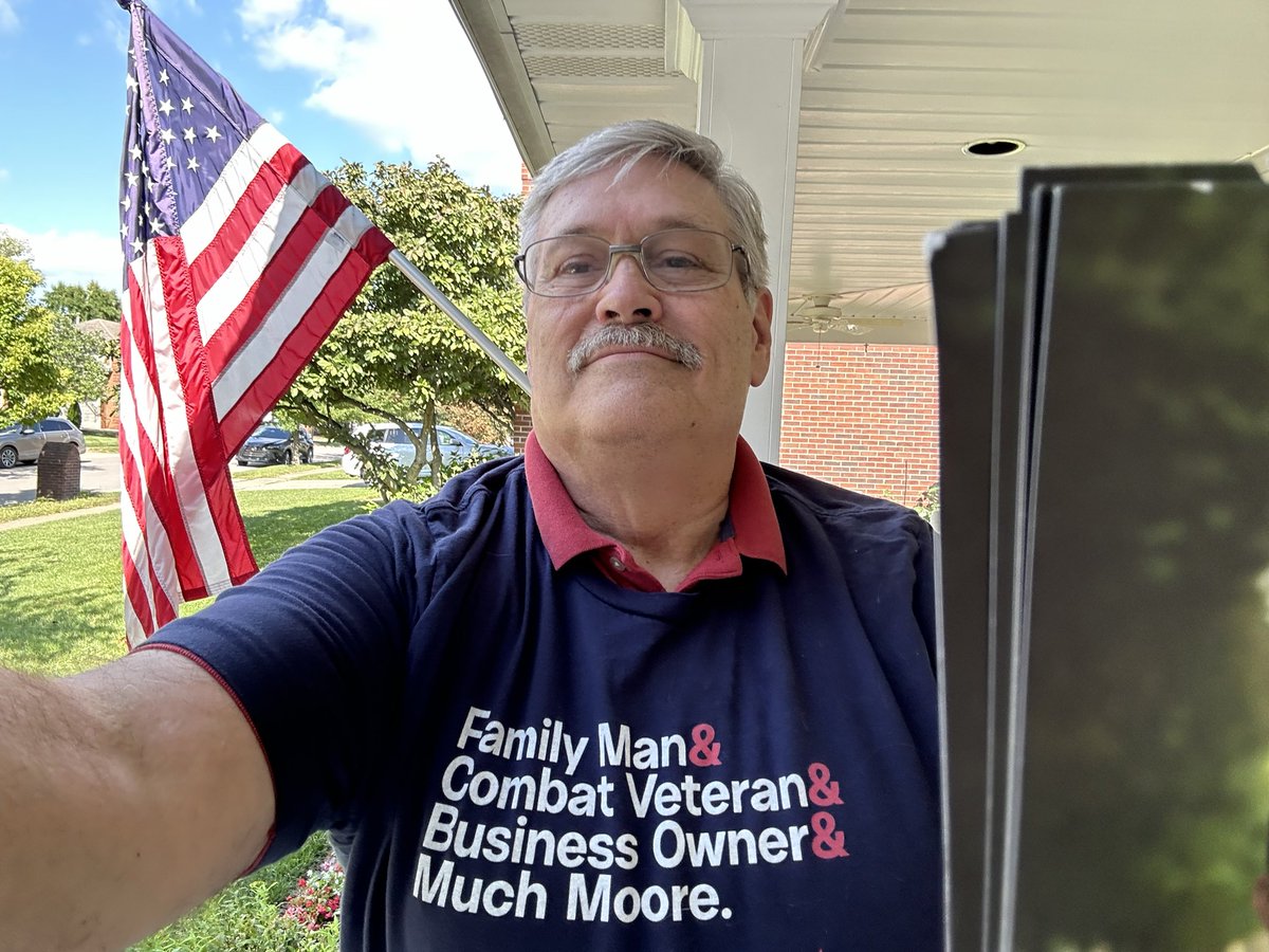 chuckeddy4KY's tweet photo. What time is it? Time ⏰ to knock ✊🏼 on doors 🚪!! @KYdeservesMOORE #RegisterToVote #VoteBlue #HarrisWalz2024 #AdamMooreHouse45
#NoRepublicans #NoThirdParties #NoStayingHome https://t.co/1co67WATTR