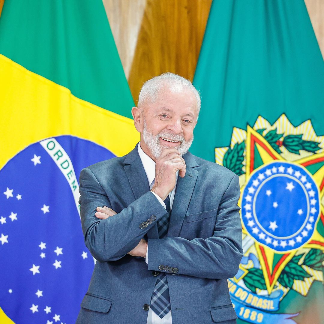 🚨 Já se orgulhou de ter feito o L hoje?
Só nos últimos dias, soubemos que:

➡️ O Ibovespa bateu recorde histórico, alcançando 135 mil pontos;
➡️ A taxa de desemprego é a menor da história (6,9%);
➡️ Número de imóveis vendidos no 2º trimestre deste ano foi o mais alto registrado;