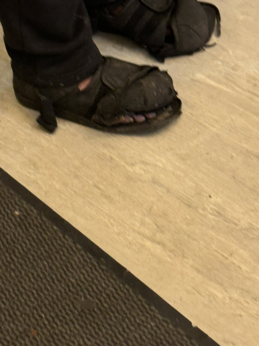 Senator Aubrey McCarthy (@carthy_aubrey) on Twitter photo Sad to see a homeless guest turn up wearing these shoes this evening. This man born and reared in Dublin has type 2 diabetes. He is an absolute gentleman with a fantastic outlook on life. If anyone has LARGE fitting size 13 shoes please get in touch <a href="/LightHomeless/">The Light House Homeless Service</a> <a href="/TiglinIreland/">Tiglin</a> Sad to see a homeless guest turn up wearing these shoes this evening. This man born and reared in Dublin has type 2 diabetes. He is an absolute gentleman with a fantastic outlook on life. If anyone has LARGE fitting size 13 shoes please get in touch <a href="/LightHomeless/">The Light House Homeless Service</a> <a href="/TiglinIreland/">Tiglin</a>