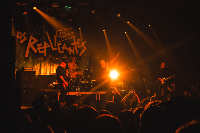 Cobertura colaborativa com pessoal da Scream &amp; Yell, desta vez para registrarmos a linda noite do dia 15 de agosto, quando aconteceu o show de celebração dos 40 anos da banda Os Replicantes. Uma legítima e linda "festa punk", que lotou o Bar Opinião.
coletivocatarse.com.br/2024/08/20/uma…
