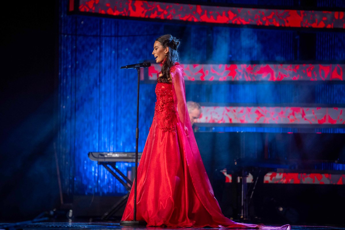 Rose of Tralee tweet media