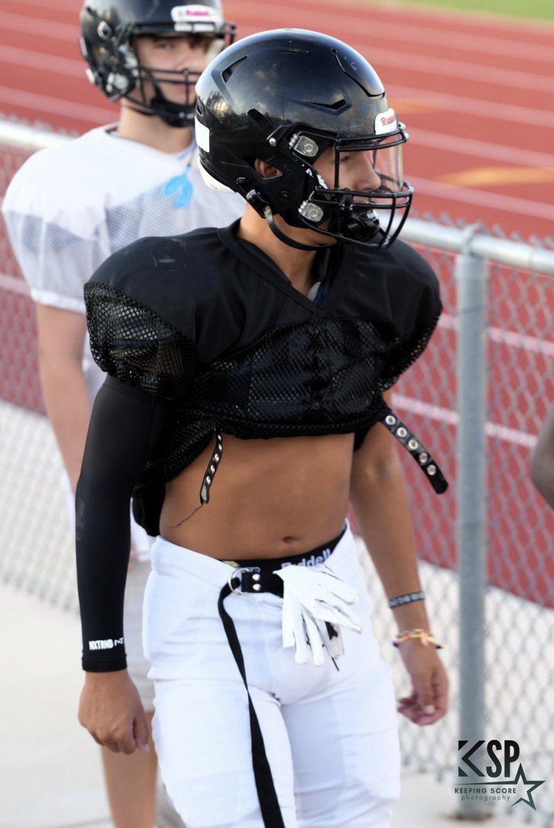 Angel_mal210's tweet photo. had a great scrimmage on saturday got to show out some of my skills and blessed to play.#steeleathletics #steele https://t.co/VySYva8i2M