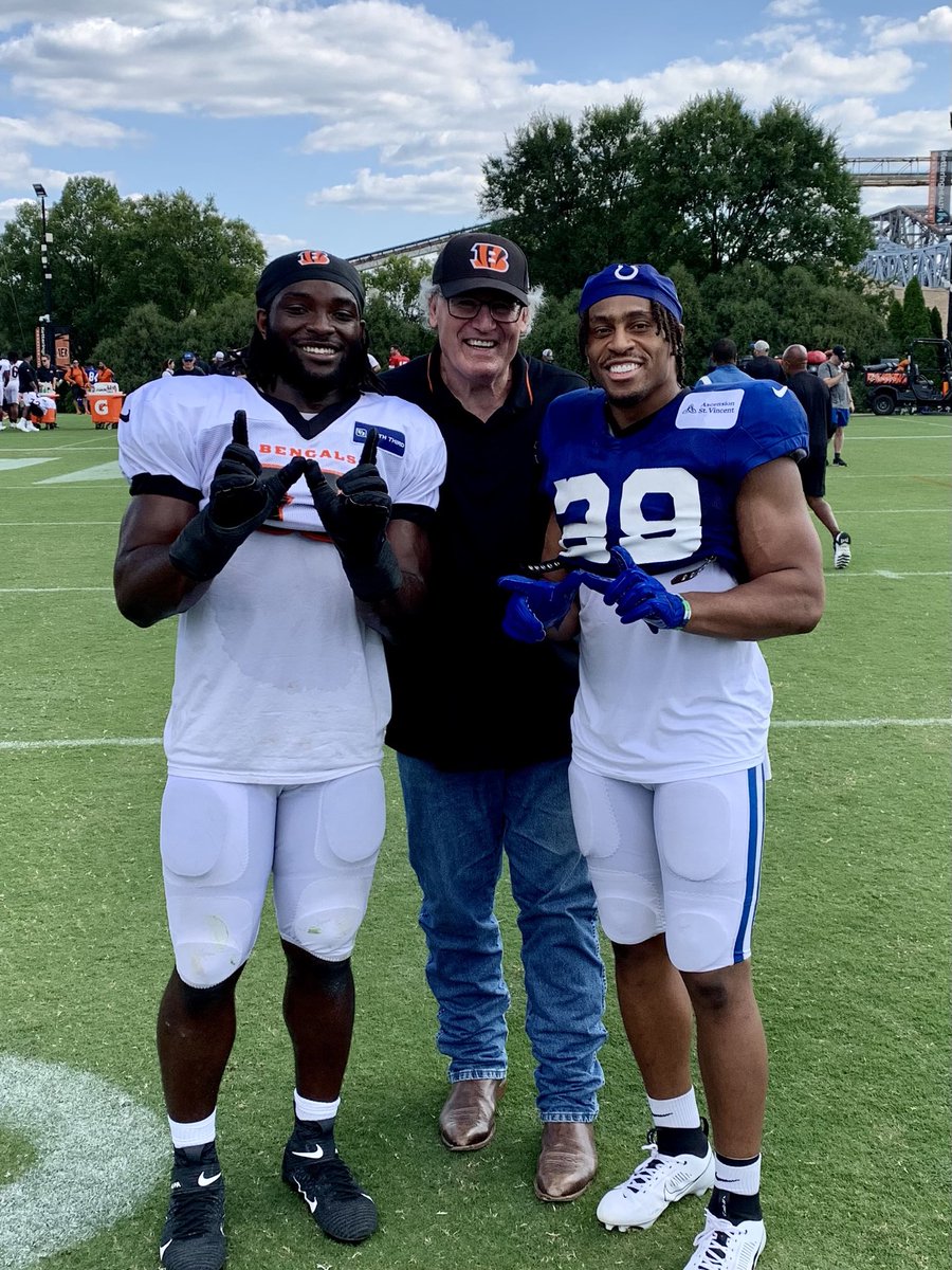Tim Krumrie (@timkrumrie) on Twitter photo Badger Boys 🦡 🏈 <a href="/BadgerFootball/">Wisconsin Football</a> <a href="/NFLBadgers/">NFL Badgers</a> <a href="/Bengals/">Cincinnati Bengals</a> <a href="/JayT23/">Jonathan Taylor</a> Badger Boys 🦡 🏈 <a href="/BadgerFootball/">Wisconsin Football</a> <a href="/NFLBadgers/">NFL Badgers</a> <a href="/Bengals/">Cincinnati Bengals</a> <a href="/JayT23/">Jonathan Taylor</a>
