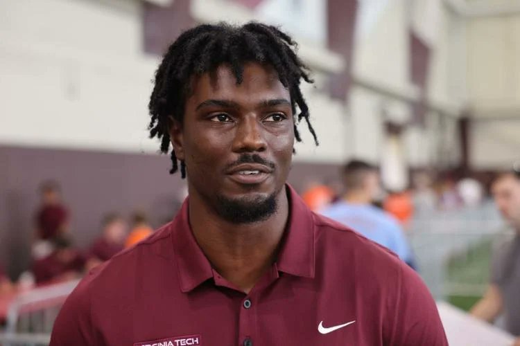 BristolSports (@bhcsports) on Twitter photo Bristol's Jaden Keller and Brody Jones are linebackers at Virginia Tech. Our longtime BFF in the press box <a href="/DamienSordelett/">Damien Sordelett</a> with the story on that position for the Hokies:
heraldcourier.com/sports/college… Bristol's Jaden Keller and Brody Jones are linebackers at Virginia Tech. Our longtime BFF in the press box <a href="/DamienSordelett/">Damien Sordelett</a> with the story on that position for the Hokies:
heraldcourier.com/sports/college…