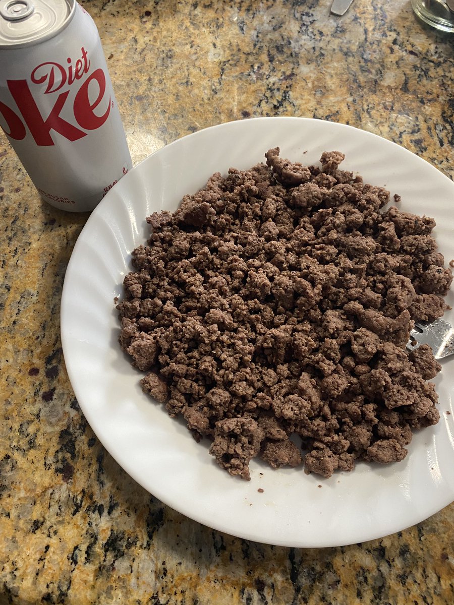 W eats? 1 pound ground beef and a Diet Coke