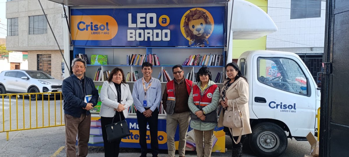 drecallao's tweet photo. 📢| La Dirección Regional de Educación del Callao, en convenio con la Derrama Magisterial y Librerías Crisol, sigue desarrollando el innovador Proyecto de Lectura “Activaciones Biblioteca Móvil – Leo a Bordo” en diversas instituciones educativas de la región. https://t.co/3FZyiN0Oyz