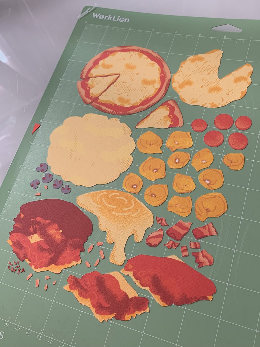 paperjulia's tweet image. fun little card for muerdelapasta on ig 🍝🍗🍕