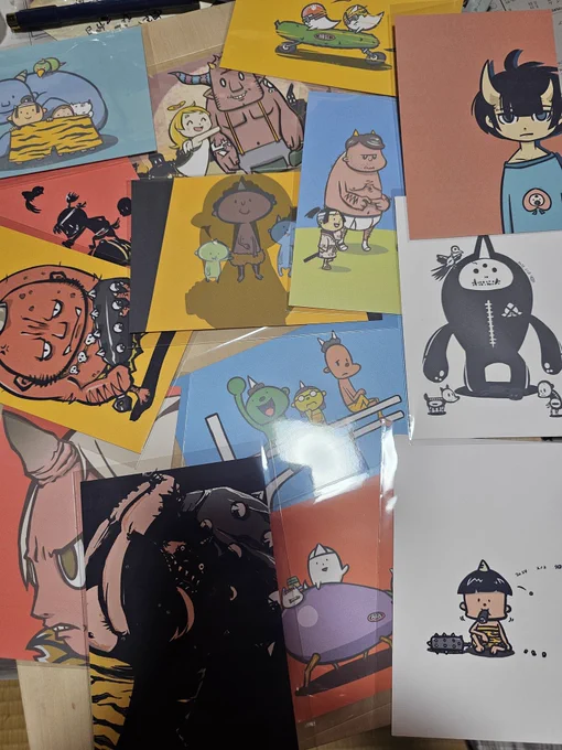 gallery魔法の生活さん(@tenjin_1)にて
8/28まで開催中(月火休)の
『#わたくしの地獄展』にて額入り作品のほか、今まで一日一絵で描いた鬼、地獄系イラストのポストカードも展示販売してもらっております👹各200円

興味のあるかたは是非〜色々な作家さんの地獄が待ってます♪ 