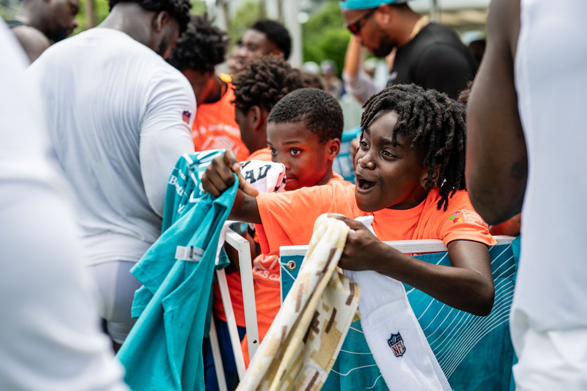 Miami Dolphins Foundation & Community Relations (@finsoffthefield) on Twitter photo Post-practice fun with <a href="/astronaut/">Bradley Chubb</a> & friends! 👨🚀
Big thanks to <a href="/ChubbFoundation/">Chubb Foundation</a> for teaming up with <a href="/BGCofBroward/">Boys & Girls Clubs of Broward County</a> in the #FootballUNITES Community Corner at training camp, providing kids with brand new backpacks and water bottles to kickstart their success this school year! 🎒🙌 Post-practice fun with <a href="/astronaut/">Bradley Chubb</a> & friends! 👨🚀
Big thanks to <a href="/ChubbFoundation/">Chubb Foundation</a> for teaming up with <a href="/BGCofBroward/">Boys & Girls Clubs of Broward County</a> in the #FootballUNITES Community Corner at training camp, providing kids with brand new backpacks and water bottles to kickstart their success this school year! 🎒🙌