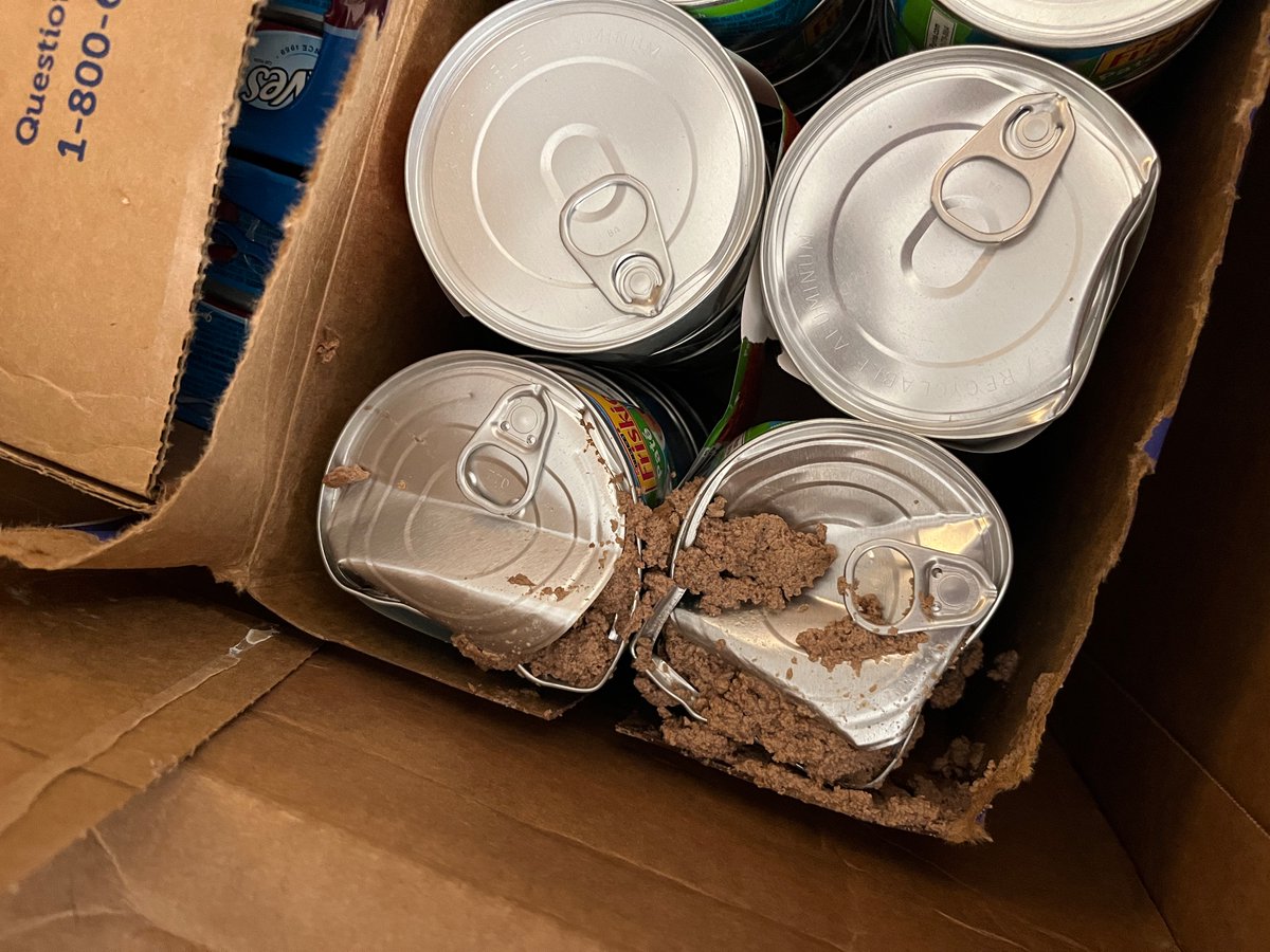 Toddwrtr's tweet photo. My latest order from @Chewy . Correction, this was the replacement order for the order that had similar damage but not as bad as this one . https://t.co/a0KvIAYHyJ