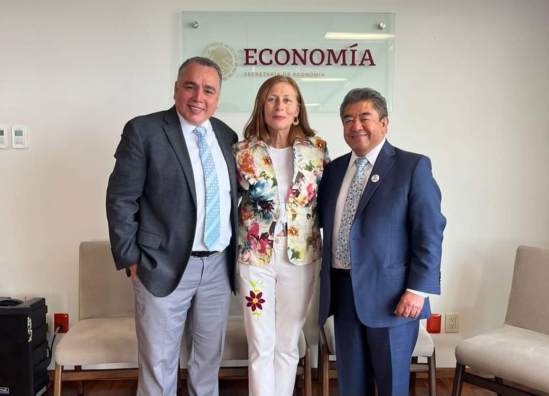 El Consejo Binacional de #FuerzaMigrante felicita a <a href="/tatclouthier/">Tatiana Clouthier</a> por su nombramiento como directora del <a href="/IME_SRE/">IMME</a> durante la administración de la presidenta electa <a href="/Claudiashein/">Claudia Sheinbaum Pardo</a>. Sin duda es una gran aliada de la comunidad mexicana que vive en el exterior.

Su labor será clave