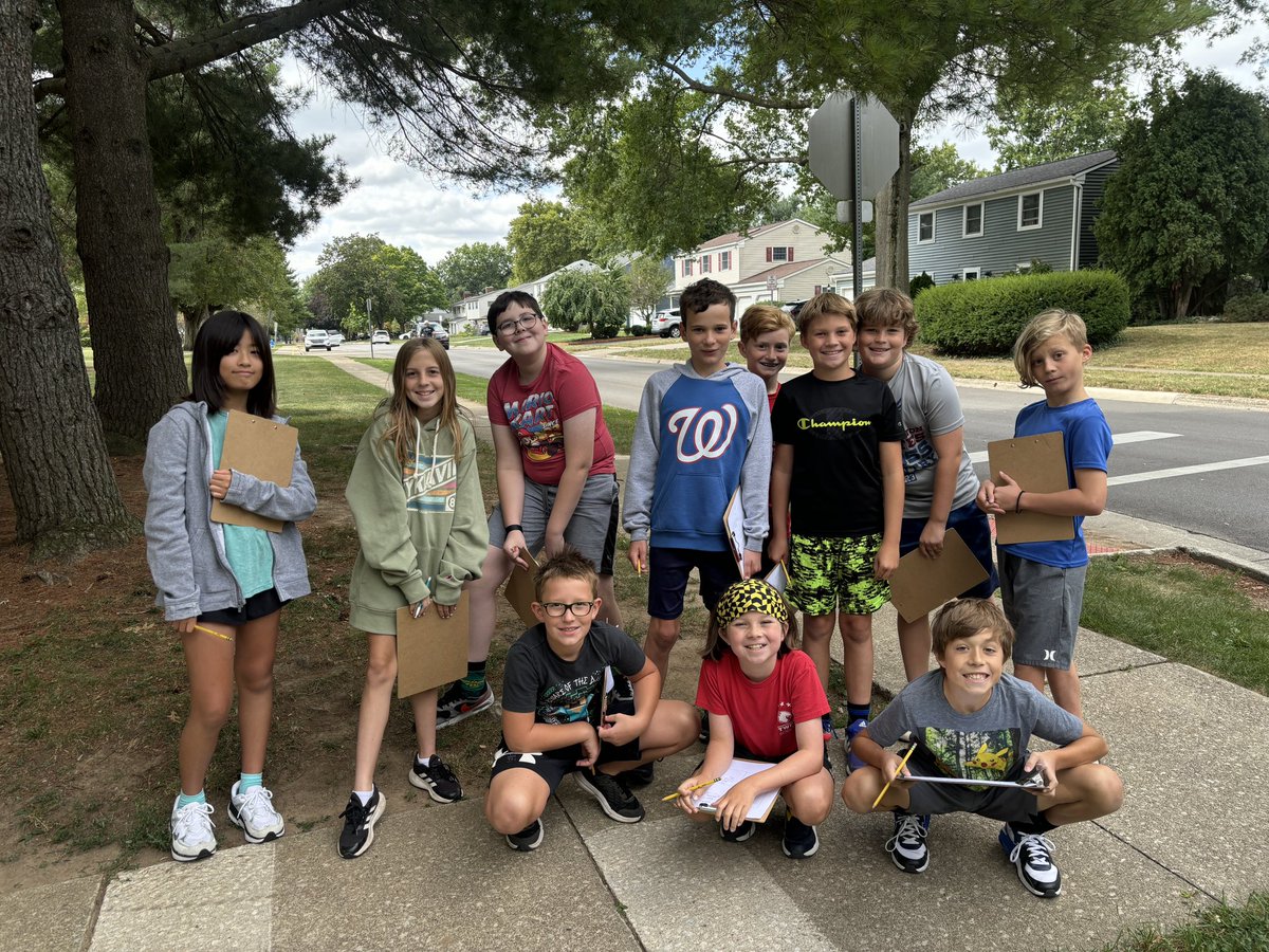 Wolfe_EPP's tweet photo. We had so much fun on our Math Walk today!  #mathiseverywhere #wesowls #itsworthit https://t.co/2VNB1jepYi