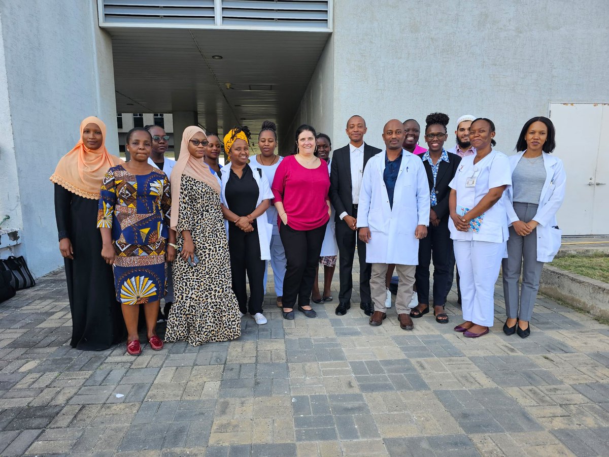 SarahMatuja's tweet photo. Prof. @sheilambrasil had the chance to visit @mamcmloganzila to meet the Directorate, various departments & #StrokeUnits dedicated for acute care. She delivered power mentorship training sessions with Prof. Anderson, Pontes-Neto & Silva! We are so grateful!
#FutureStrokeLeaders https://t.co/3HqdmRcXuT