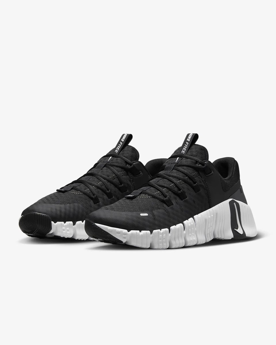 KicksFinder tweet media
