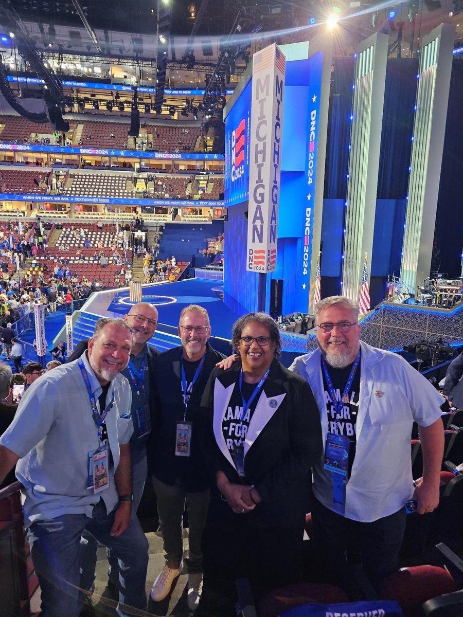 hops68's tweet image. MEA is in the HOUSE!