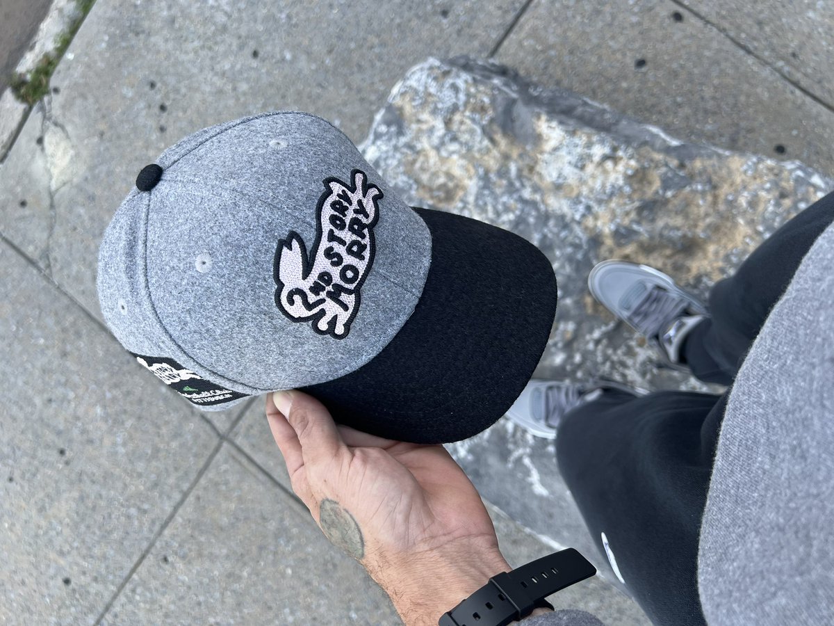 TheManWithESPN's tweet photo. #TheCompany #SharpHat
#FOTD🩶🧢 🐰
2nd Story Morry🐇
Pittsburgh #BasketballClub🦾

#KOTD👟🩶
Cool Grey 4’s🦍🐺🐘👽

#ProjectNobody
“Some do a lot of talking, but they could never tell your story. Be sure to be in a SharpHat, while they continue to spread that CAP” https://t.co/lIbY0ep8QC