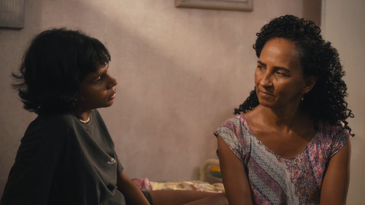 filmes_e_filmes's tweet photo. Longa-metragem de estreia da dupla Amanda Pontes e Michelline Helena, o premiado drama musical "Quando Eu Me Encontrar" chega dia 19 de setembro nos cinemas brasileiros via @EmbaubaFilmes.❤️🎥🇧🇷

Confira em nosso site todos os detalhes:
https://t.co/y83zyyOscs https://t.co/SYBTvXsEEo