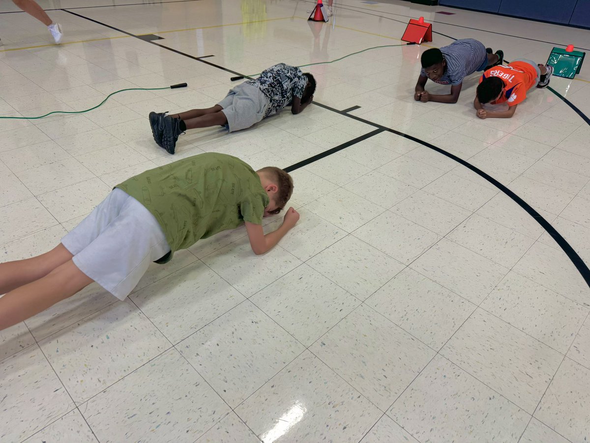 Circuit Training with Grades 3-5

Word of the Day: Perseverance 
#OPESPhysEd #PhysEd