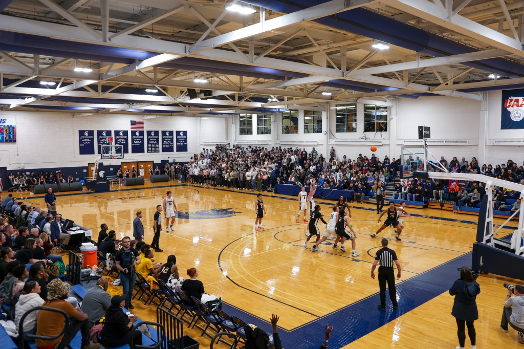 Anestis Hadjistamoulou (@anestis_34) on Twitter photo After a great visit, I'm excited to have received an offer from Case Western University. Thank you Coach McGuinness and Coach Wickliffe!
<a href="/CWRUhoops/">SpartanBasketball</a> <a href="/Coach_Wick32/">Bryan wickliffe</a> <a href="/TitanBoysHoops/">Glenbrook South Boys Basketball</a> After a great visit, I'm excited to have received an offer from Case Western University. Thank you Coach McGuinness and Coach Wickliffe!
<a href="/CWRUhoops/">SpartanBasketball</a> <a href="/Coach_Wick32/">Bryan wickliffe</a> <a href="/TitanBoysHoops/">Glenbrook South Boys Basketball</a>