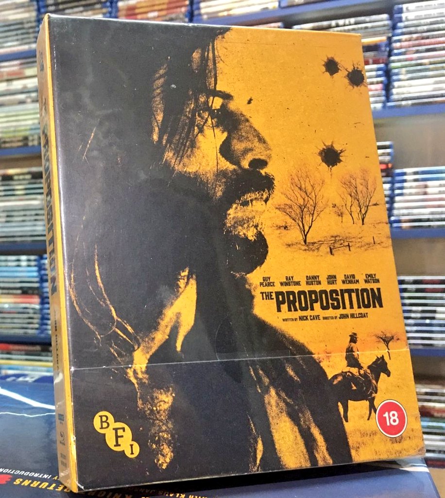 _filmico's tweet photo. Varios UHD4K de este tipo:
Una edición del British Film Institute para #TheProposition.
Una versión de 5 discos para el clásico #TheLadykillers.
El desaparecido UHD4K limitado de Arrow para #DonnieDarko.
O una #IngloriousBasterds en steelbook con pósters y booklet: https://t.co/ys7rWi2ccw