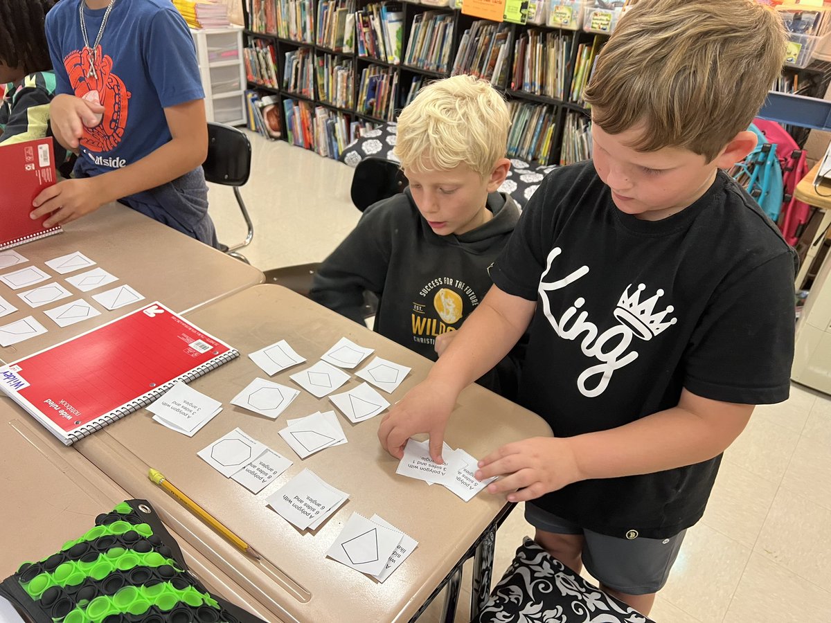 3rdCes's tweet photo. Who knew there were so many shapes and names and attributes?? This group is on it! #theylovemath @ChristianaES1 https://t.co/f6Eia45xEz