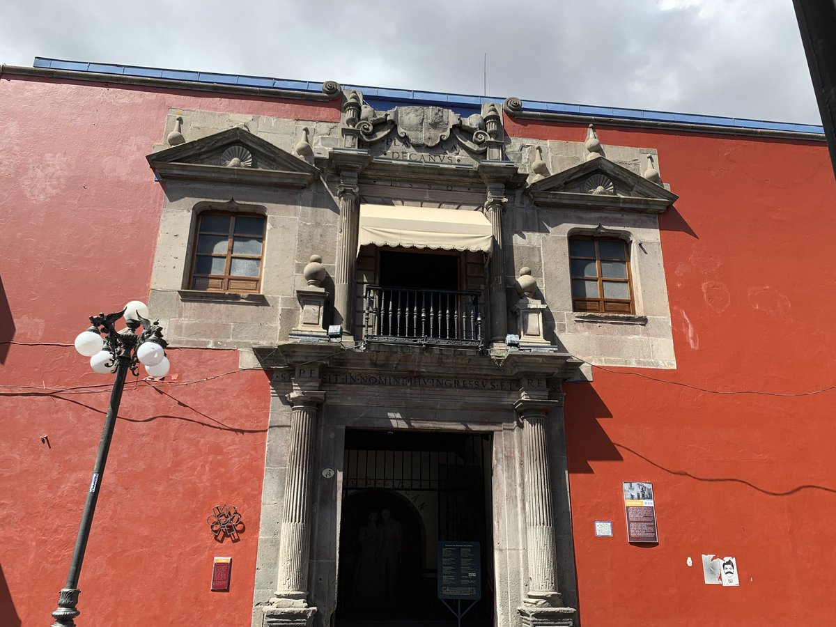 CasadelDean's tweet photo. Antes de la demolición del tercer cuerpo de la fachada / estado actual. https://t.co/miweG0RV2f