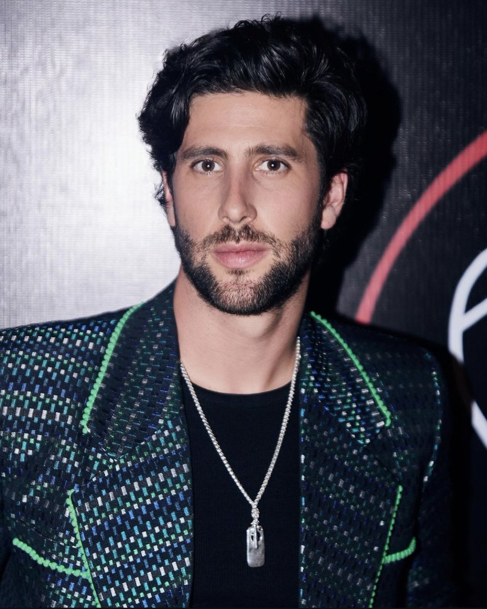 marciatwxeets's tweet photo. chulo de precioso 🫦
#DiegoKlein en la premier de #ElElixirDelAmor
ahora en cines en México ✨ https://t.co/WmOvjWeNAW