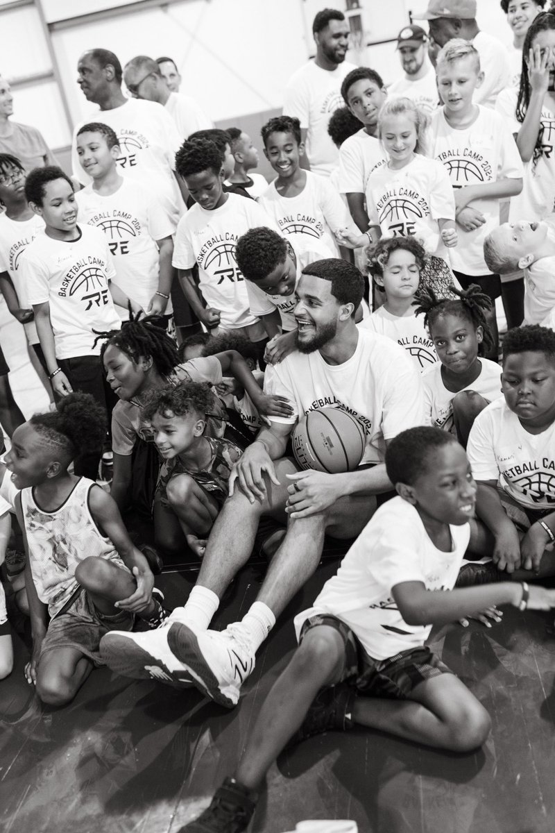 Jeremiah Robinson-Earl tweet media