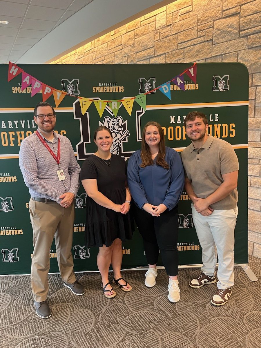 lefeber_josh's tweet image. Year 12 is off to a great start! #SpoofhoundPride