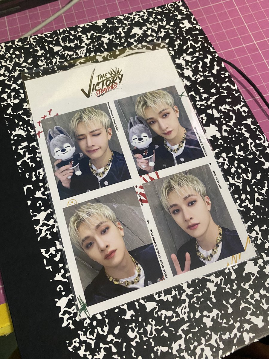 chanected's tweet photo. venda/vendo stray kids skz bang chan 

• valores com frete incluso
• pagamento imediato
• aceito pix 
• chamar na dm

❗️feedbacks no fixado 

• trio skz-x - R$45
• nacific 4cut - R$55
• victory - R$60
• 2nd gen fankit - R$20

#️⃣ stray kids skz venda vendo bang chan skzoo https://t.co/oHToL2nhjX