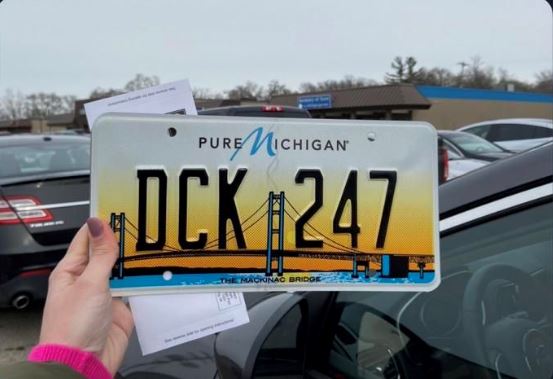 SicSexSix's tweet photo. @EthanVanSciver #HeyMike ! https://t.co/O9qrqJAgOo