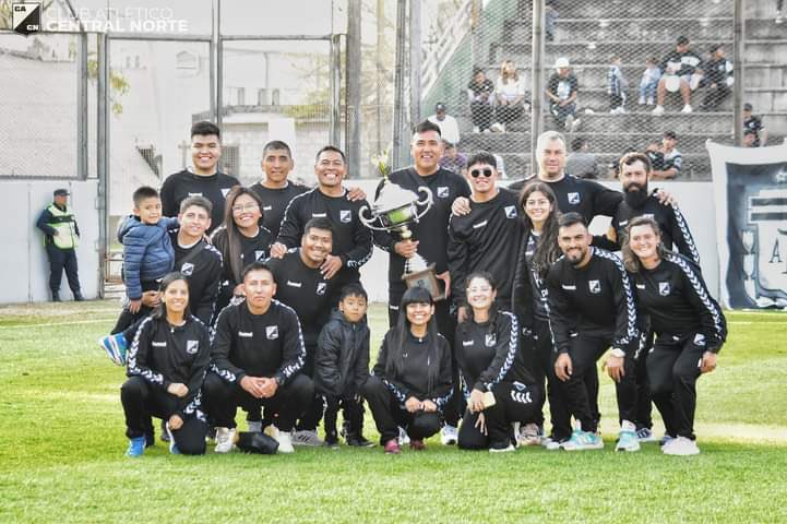 🚨Jugadores surgidos de inferiores q debutaron en el último año en <a href="/CACNoficial/">Central Norte de Salta</a> 
J Vargas, Cat 2003
M Matorras, C 2006
E Quiroga, Cat 2004
G Tapia, Cat 2004
H López, Cat 2004
G Castilla, Cat 2003
L Vilte, Cat 2003
M Salgado, Cat 2004
B Hernández, Cat 2007
M Silveira, Cat 2003