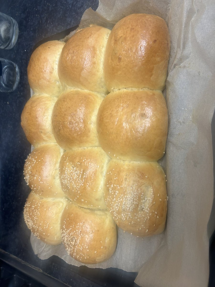 stevocfc1905's tweet photo. Fresh out the oven brioche buns 
Smells amazing 💙 https://t.co/fEZsWN1jZv