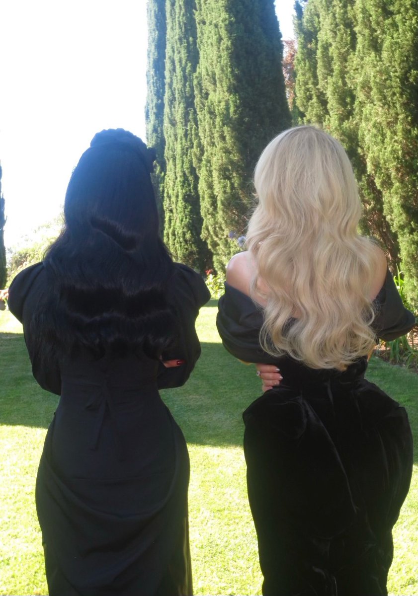TeamSabrina's tweet photo. 3 more days 💋
#shortnsweet https://t.co/jS5HCRzIXX