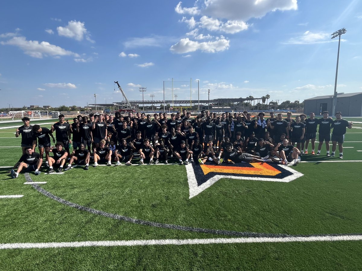 1st FB workout ✅
💪🏽🔥🌴✌🏽

#AlwaysCompete
#WinToday