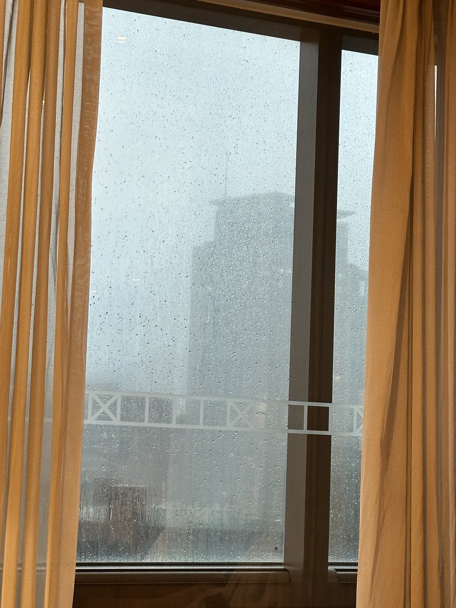 kondokenji's tweet photo. 台風直撃🌀inソウル🇰🇷
雨がすごいです☔️
#台風9号
#jongdari
#台風情報 https://t.co/Zb4jJ51YYD