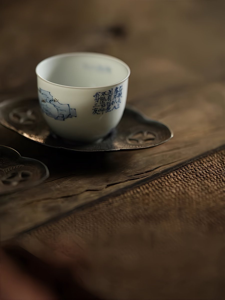 morimatea's tweet photo. Or a cup of tea, one morning.
.
.
.
#morningtea #teaday #cozytea #teastyle #enjoytea #innerpeace #quietmind #relaxmoment #timefortea #tealife #lifequotes #uniqueart #teapot #zisha #teacup #potholder #tealoversunite #morimatea https://t.co/2jrZ7plhwB