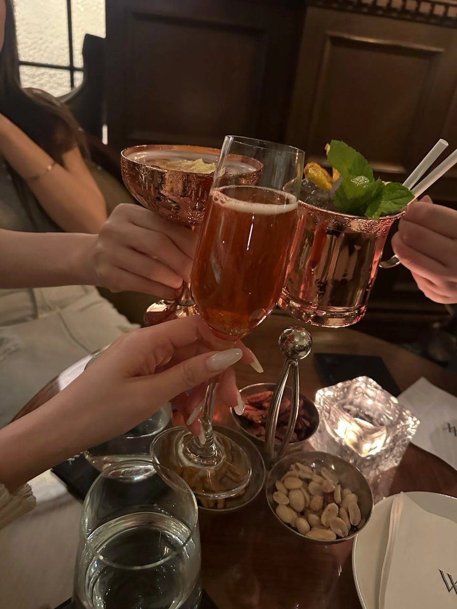 violet_iy's tweet photo. Get together with my bestie on weekend afternoon https://t.co/JdifCEKpkH